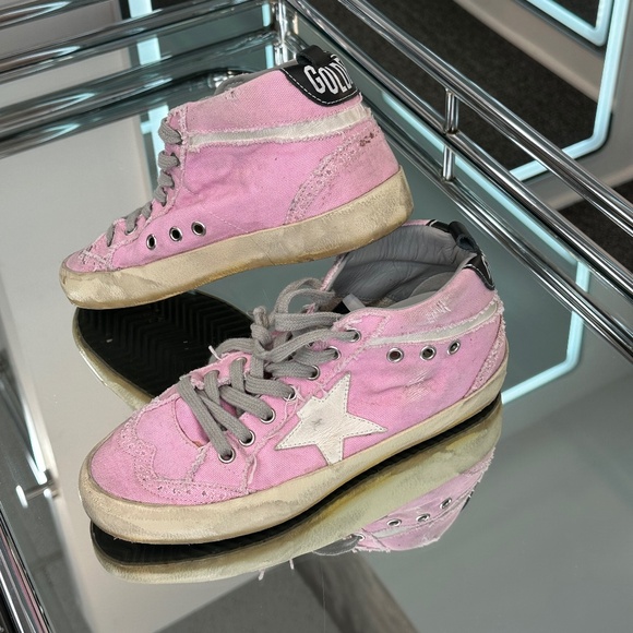 Golden Goose Shoes - Golden goose sneaker